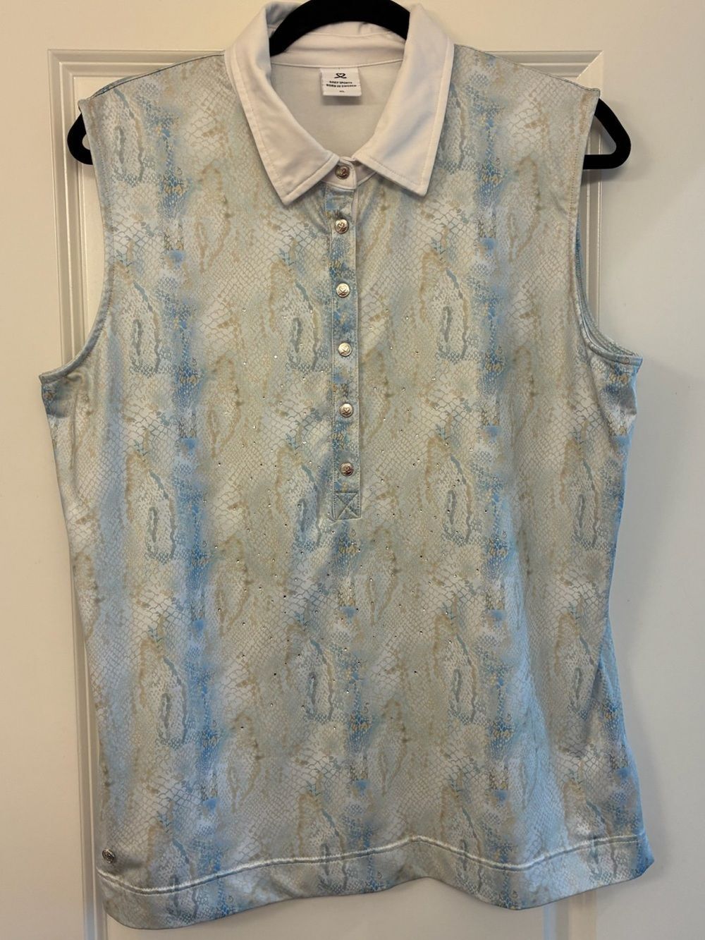 DAILY SPORTS Sleeveless Polo Shirt 1/2 Button Up Snake Print Beaded Women’s XL